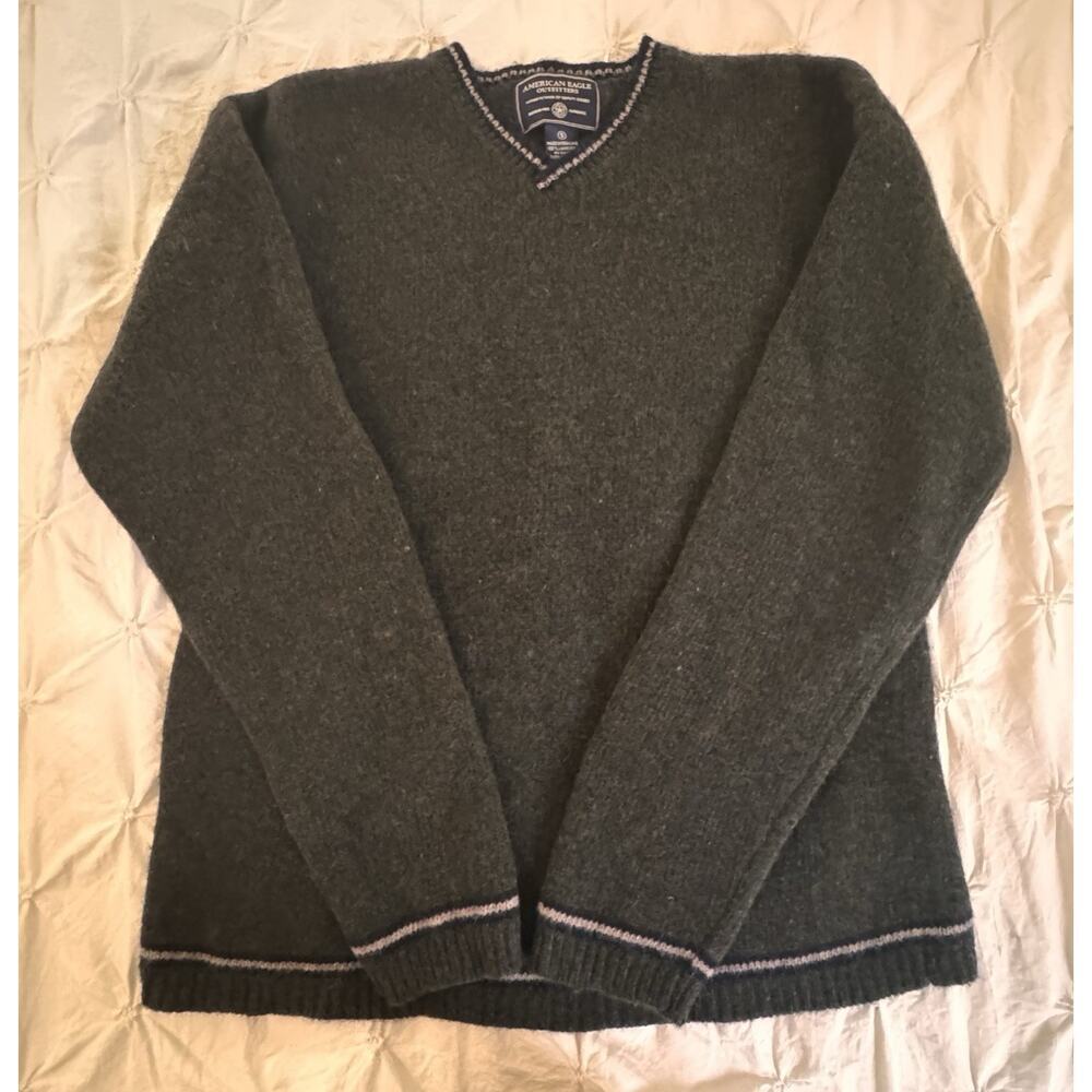 American Eagle Gray Pullover 100% Lambswool Sweater Mens S Long Sleeves Preppy
